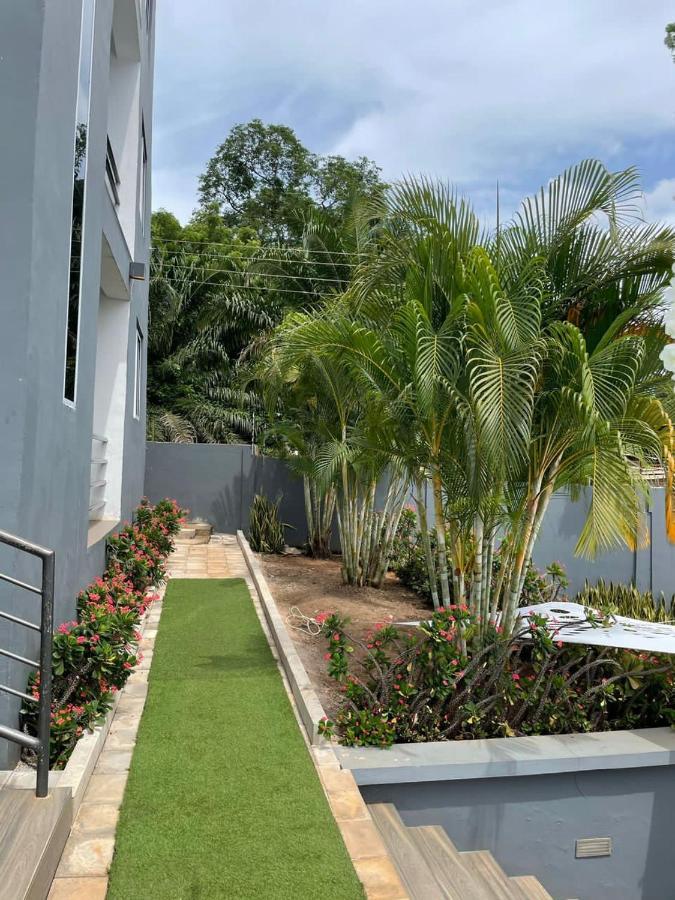 Nuben Court- Kumasi City Extérieur photo