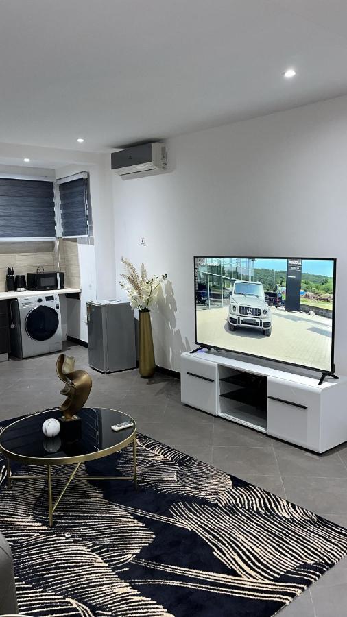 Nuben Court- Kumasi City Extérieur photo